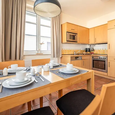 Apartamento Hildegard 2 *